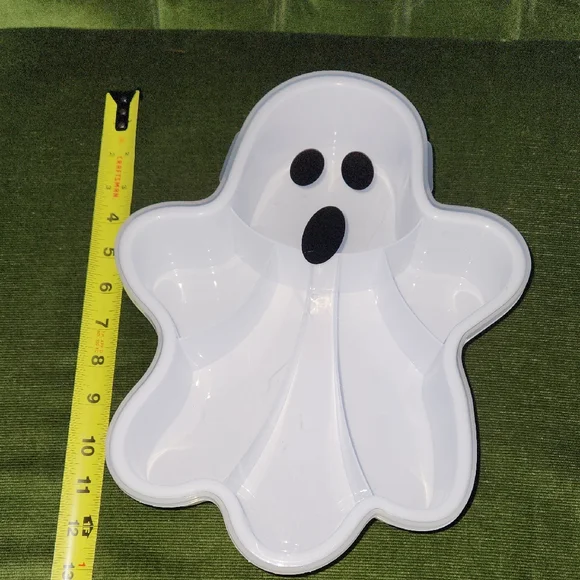 Ghost-Shaped Snack Box/Storage Container - Picture 1 of 3
